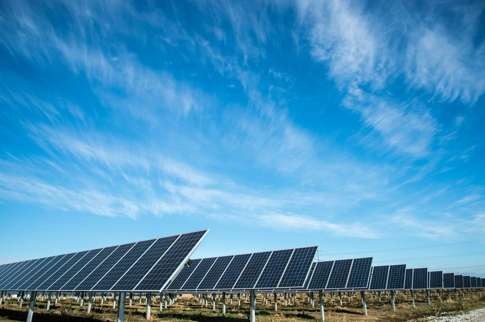 Pannelli fotovoltaici. Immagine di contesto, non un progetto Helvetic.